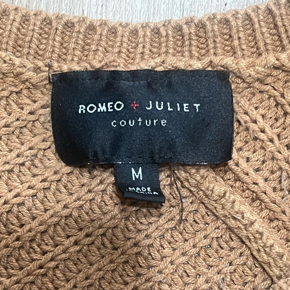 Romeo & Juliet Couture Tan and Black Sweater Top Medium - Picture 4 of 4